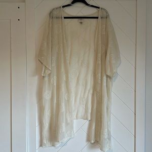 Knox Rose cream colored bohemian duster